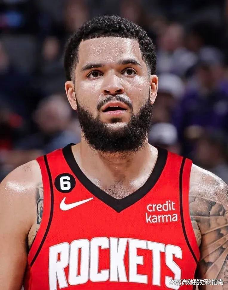 火箭新援首秀球队闯过生死战役